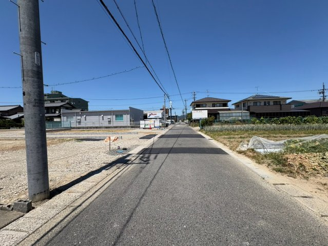 リーブルガーデン　羽島郡岐南町平島第1　全4区画分譲の前面道路含む現地写真|「現地（2026年7月24日）撮影」
■前面道路　
■ヤマダ不動産　株式会社リライフ