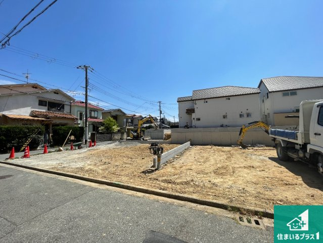 西宮市五月ケ丘　第2期　新築一戸建ての外観|周辺は落ち着いた街並みの住宅地！子育てがしやすい住環境です！まだ未完成ですが、現地でしかわからない事もございます。是非一度ご覧ください。