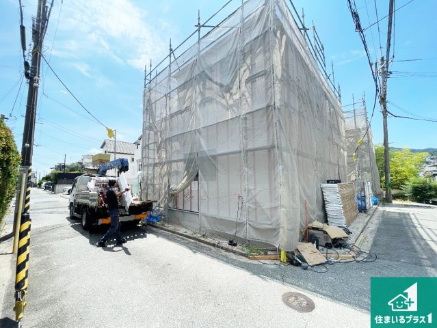 西宮市五月ケ丘　第2期　新築一戸建ての外観|周辺は落ち着いた街並みの住宅地！子育てがしやすい住環境です！まだ未完成ですが、現地でしかわからない事もございます。是非一度ご覧ください。