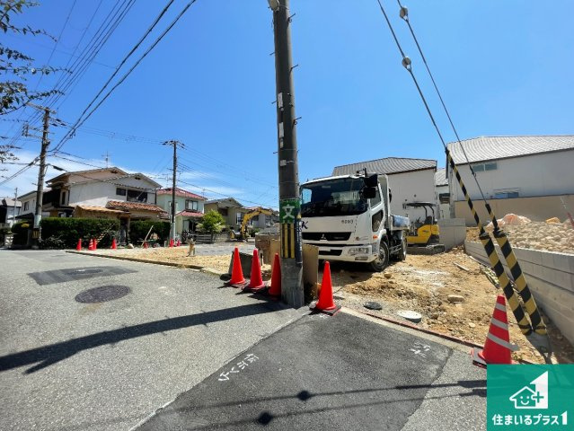 西宮市五月ケ丘　第2期　新築一戸建ての外観|周辺は落ち着いた街並みの住宅地！子育てがしやすい住環境です！まだ未完成ですが、現地でしかわからない事もございます。是非一度ご覧ください。