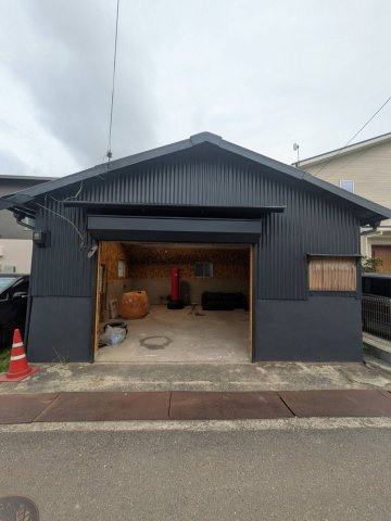 大久保町松蔭倉庫の駐車場