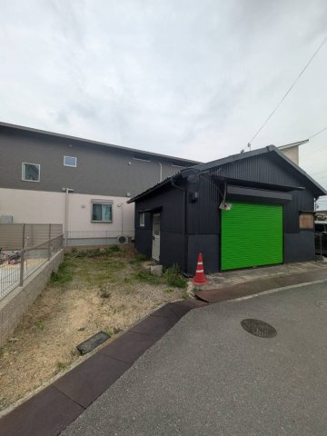 大久保町松蔭倉庫の駐車場