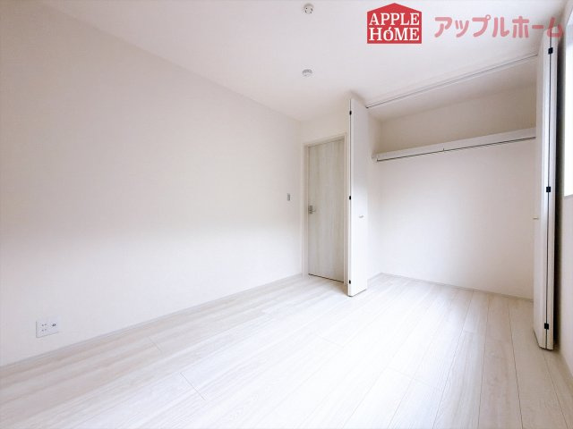 [新築住宅] 深谷市稲荷町北 第3 全3棟の洋室|居室は全室収納あり！たっぷりある収納活用でお部屋もキレイを保てます♪