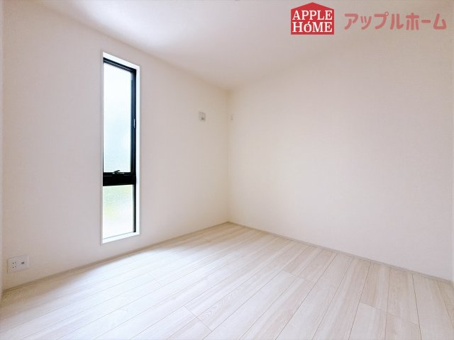 [新築住宅] 深谷市稲荷町北 第3 全3棟の洋室|２階居室は全室収納あり！たっぷりある収納活用でお部屋もキレイを保てます♪