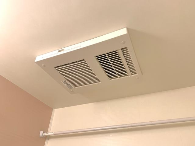 エイチ・ツーオー新深江のその他|浴室乾燥機