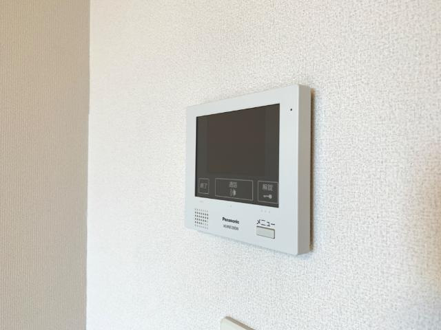 エイチ・ツーオー新深江の内装|カメラ付インターホン