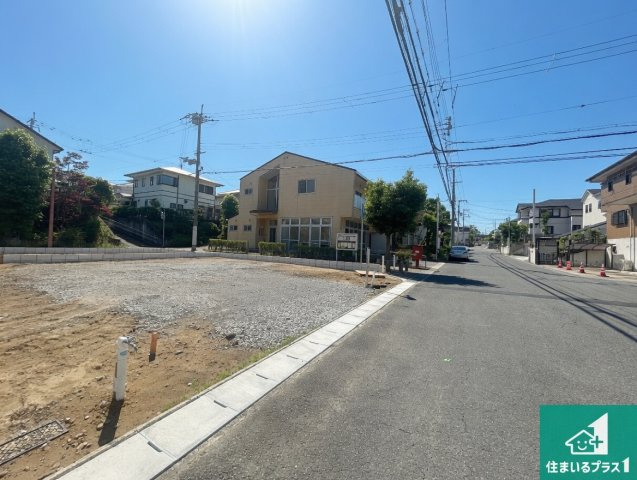 神戸市北区鹿の子台南町　第2期　新築一戸建ての前面道路含む現地写真|周辺は落ち着いた街並みの住宅地！子育てがしやすい住環境です！まだ未完成ですが、現地でしかわからない事もございます。是非一度ご覧ください。