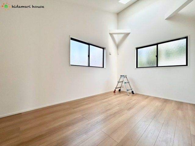 上尾市愛宕218Ⅱ②　新築戸建　02の寝室|主寝室：6.9帖