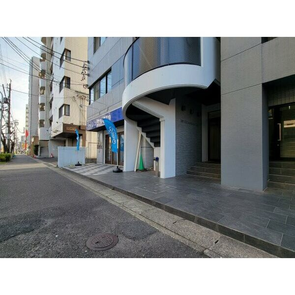 HP植田南ビルの外観