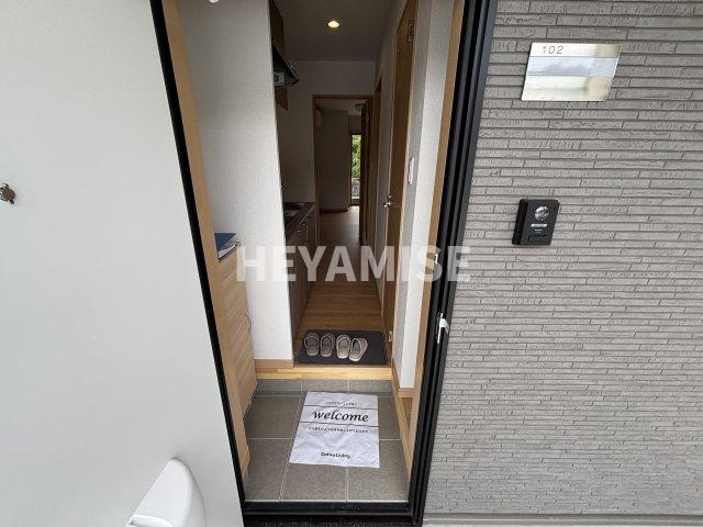 レジデンス平山の玄関