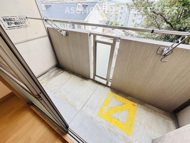 ローレル二日市のバルコニー|別号数タイプ