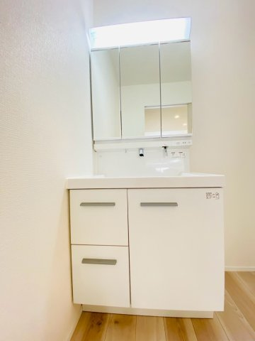 よかタウン／菊池郡菊陽町大字原水5期／1号棟の独立洗面台
