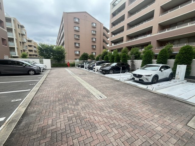 【駐車場】 | 西宮門戸アーバンライフ　パーク・ヴィレ | 駐車場があるので、車を買う予定の方も安心です