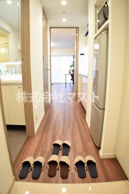 パークアクシス大阪新町の玄関