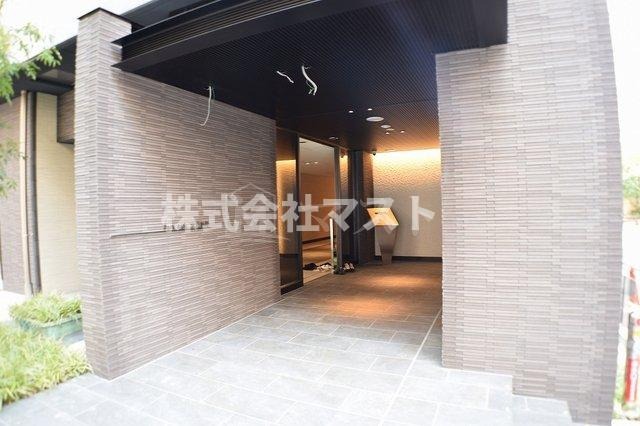 パークアクシス大阪新町のエントランス