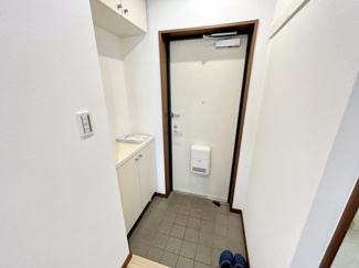 【玄関】 | アトラクトマンショントムロ