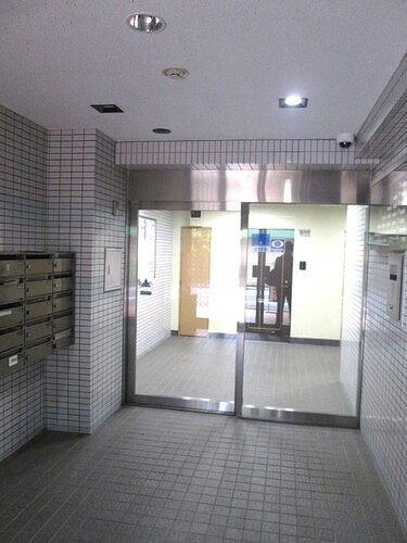 ライオンズマンション田端第２のその他|風除室、宅配ＢＯＸ　※前回募集時2021年7月撮影