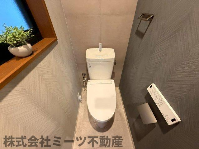 稲葉1丁目　中古戸建のトイレ