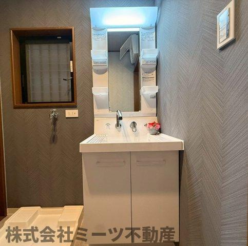 稲葉1丁目　中古戸建の独立洗面台