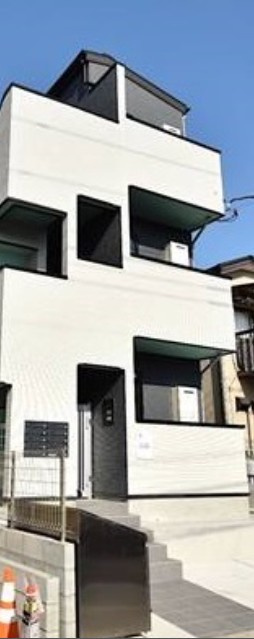 THE HOUSE 与野本町 Blanc(ザ ハウス ヨノホンマチ ブラン)のエントランス