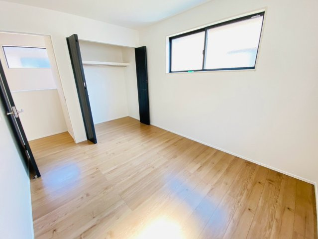 よかタウン／菊池郡菊陽町大字原水5期／２号棟の洋室