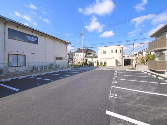 ドルチェヴィータ桜井の駐車場|駐車場完備です