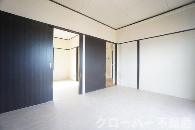 ココモタウン5番館の居間・リビング
