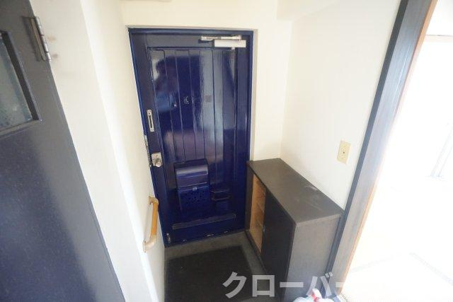 ココモタウン5番館の玄関