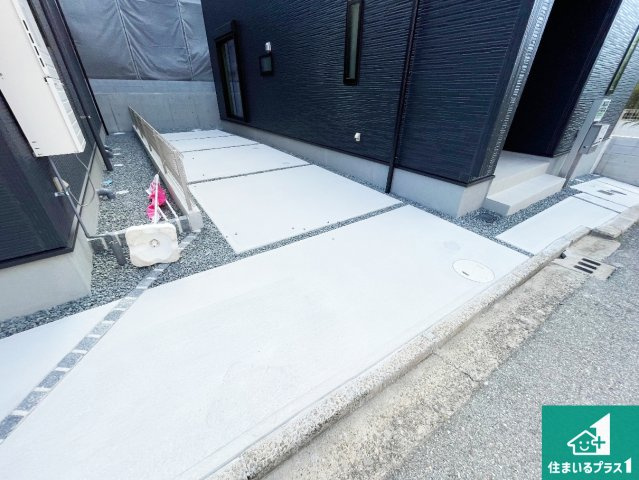 ■西宮市五月ケ丘　第2期　新築一戸建ての駐車場|駐車スペース！散水栓があるので、こまめに愛車を洗えます！