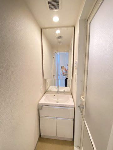 プレスタイル住吉の洗面所|忙しい朝には欠かせない洗面所です