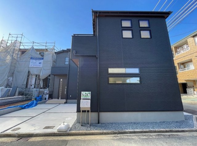 ■西宮市五月ケ丘　第2期　新築一戸建ての外観|安心の10年保証！外観を美しく保ち、雨水で汚れを落とします！気になることがありましたら、お気軽にお問い合わせください！