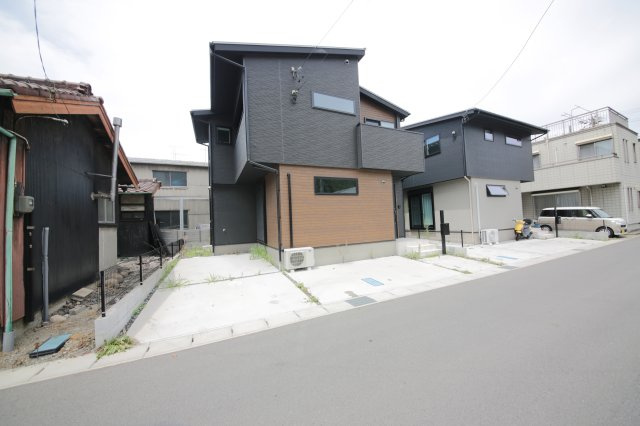 東海市東海町２丁目の一戸建ての駐車場