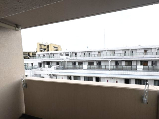 エル・セレーノ石屋川のバルコニー