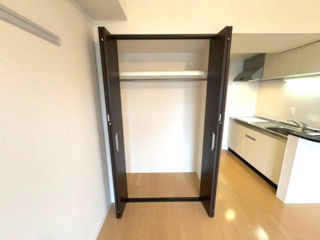 エル・セレーノ石屋川の収納