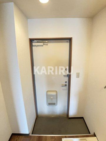 ラボ城北 の玄関
