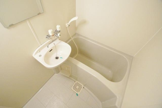 新品家具付きマンション平尾38(KaGood福岡)の浴室