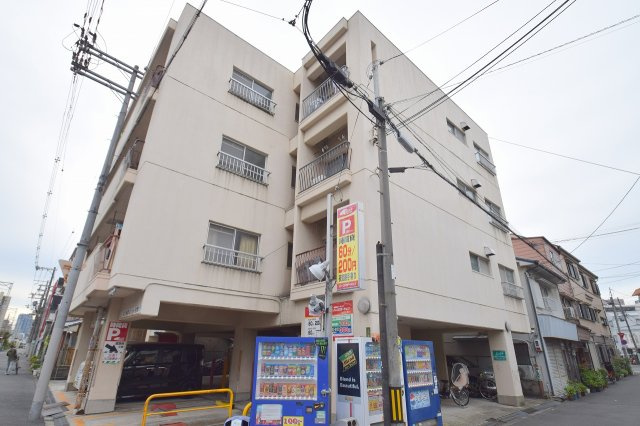 小山マンションの外観