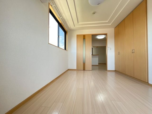 タイムスクエアの洋室