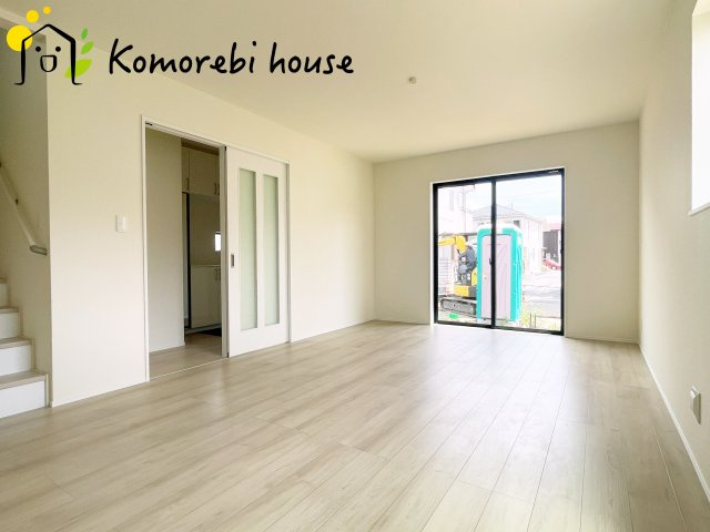 さいたま市北区吉野町　１期　ハートフルタウン　新築一戸建て　Gの居間・リビング|使いやすい居間です