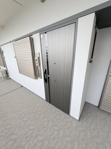 プレミスト昭島モリパークグランの玄関