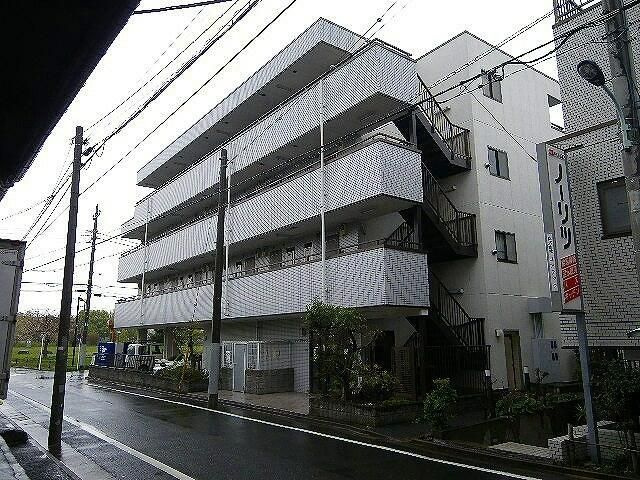 コモクレッセの外観