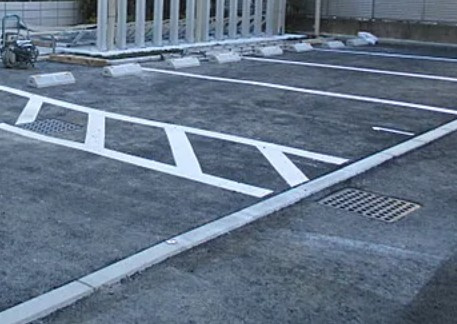 レジディア板橋本町プレイス の駐車場