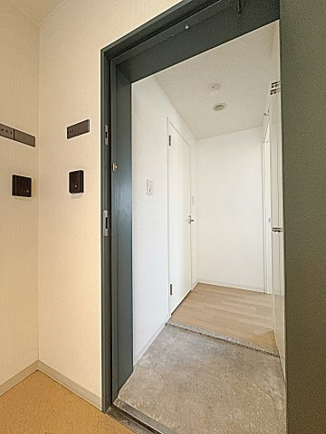 アーバン栄の玄関