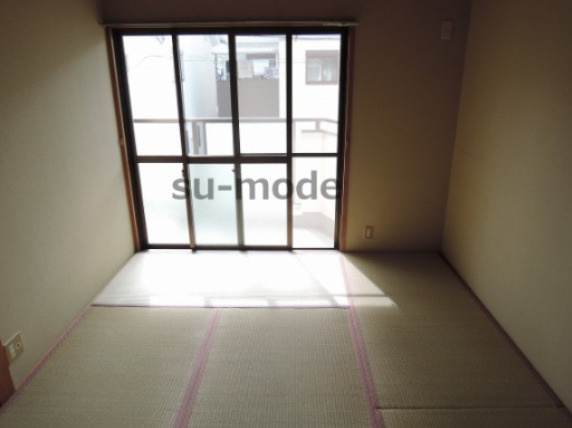 高槻市芝生町２丁目の賃貸マンションの寝室|写真は同マンション別部屋