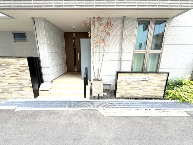 ヘーベルメゾン六甲道のエントランス