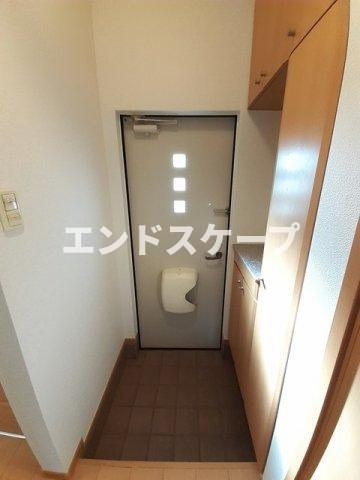 インノバーレ・メゾンⅡの玄関|高崎、前橋のお部屋探しはエンドスケープまで！お客様の理想お聞かせ下さい♪