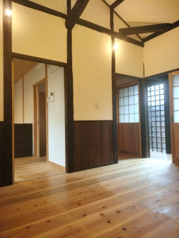 勝間田町借家　1LDK①の居間・リビング