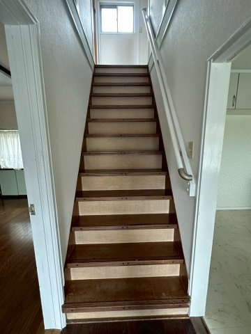 鶴甲戸建の内装