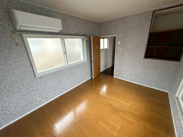 鶴甲戸建の寝室