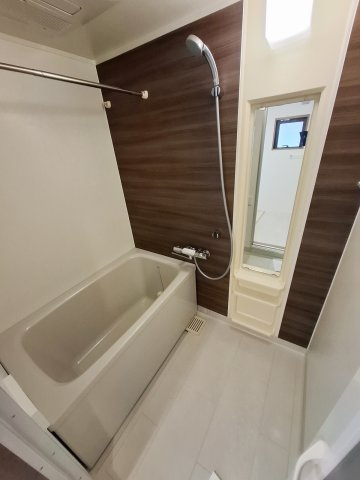 KDXレジデンス夙川ヒルズ 　3番館の浴室